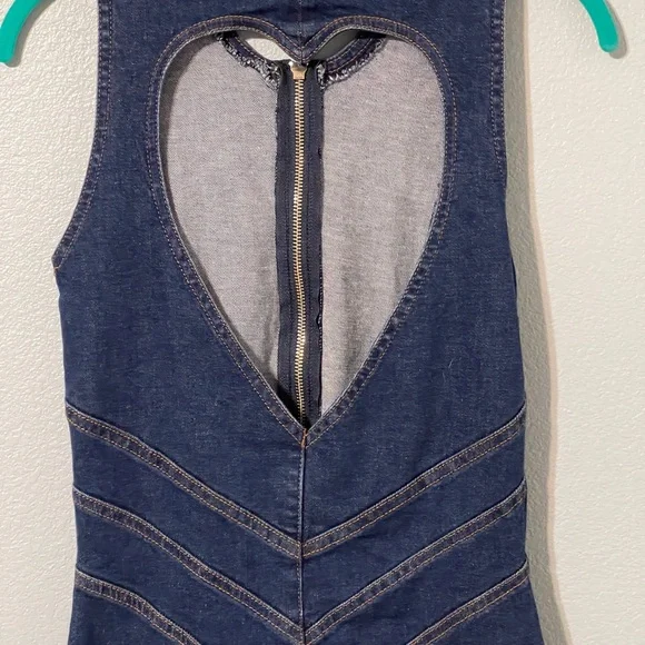 NWT Revice Denim Hollywood Heartthrob Jumpsuit Heart Back Cutout Flare Large - Picture 7 of 16